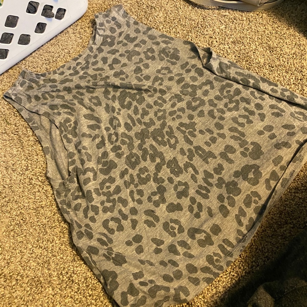 Grey tank top